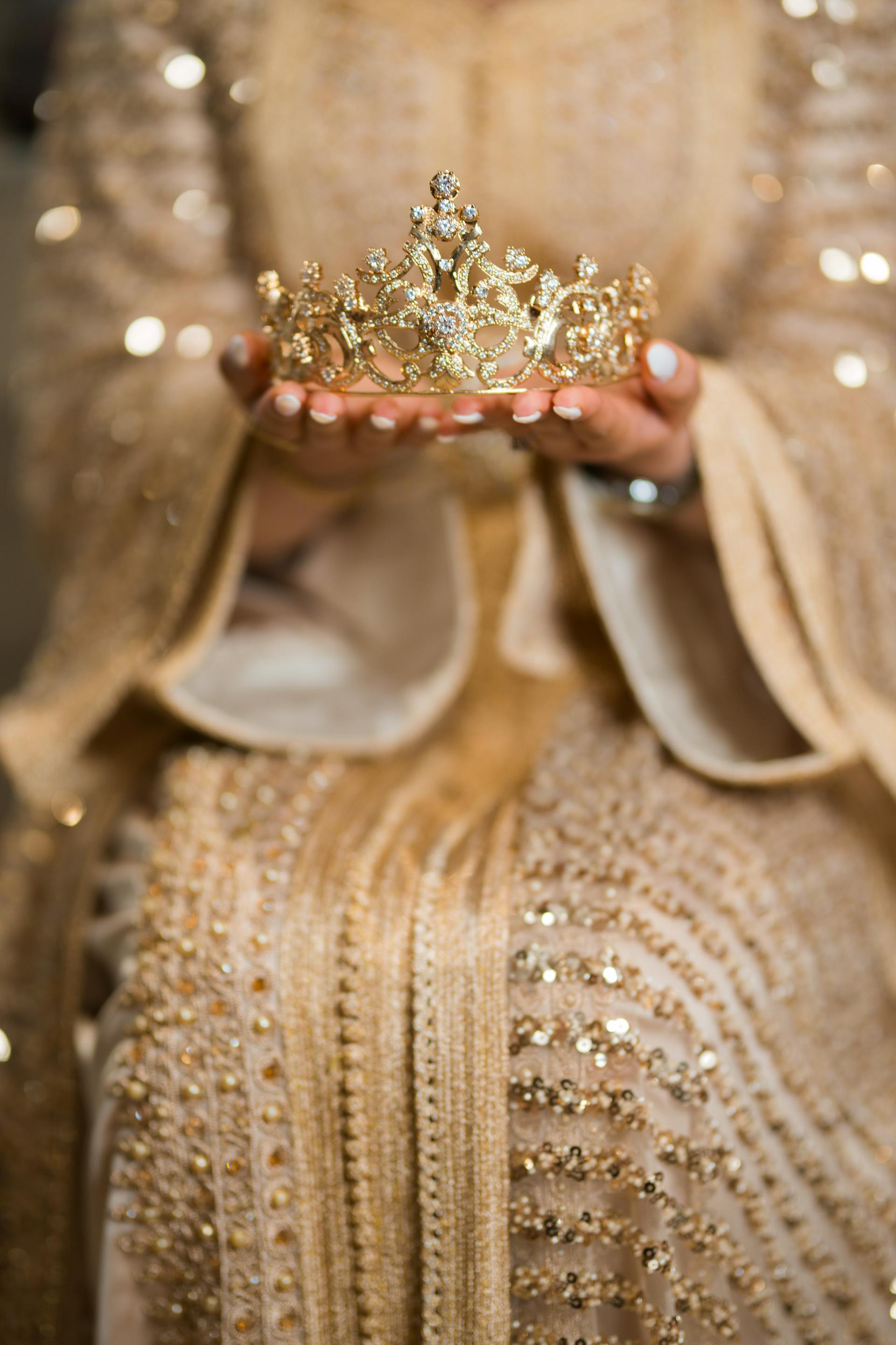 THE MEANING BEHIND BIRTHSTONES